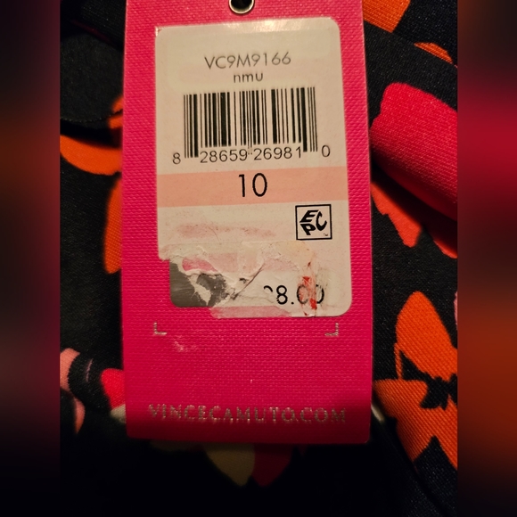 Vince Camuto Sleeveless Dress - Picture 3 of 7